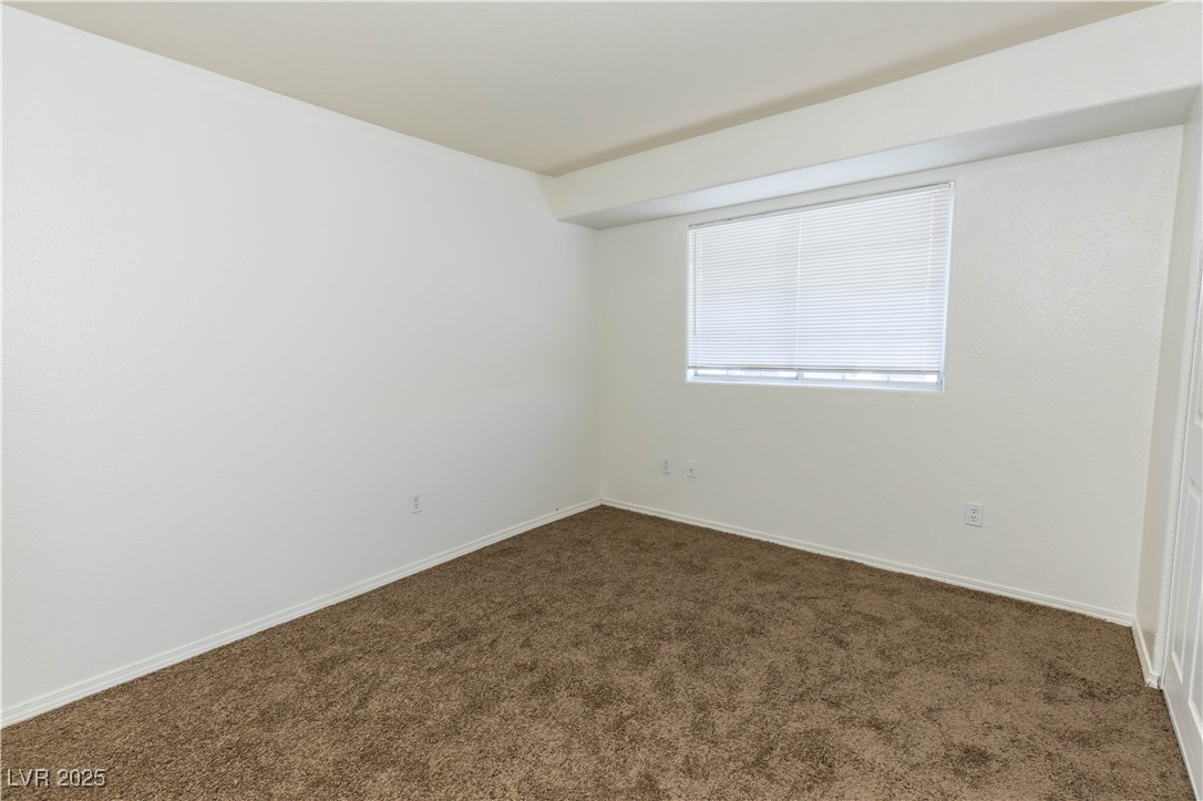 4730 East Craig Road 2028 Property Photo 11