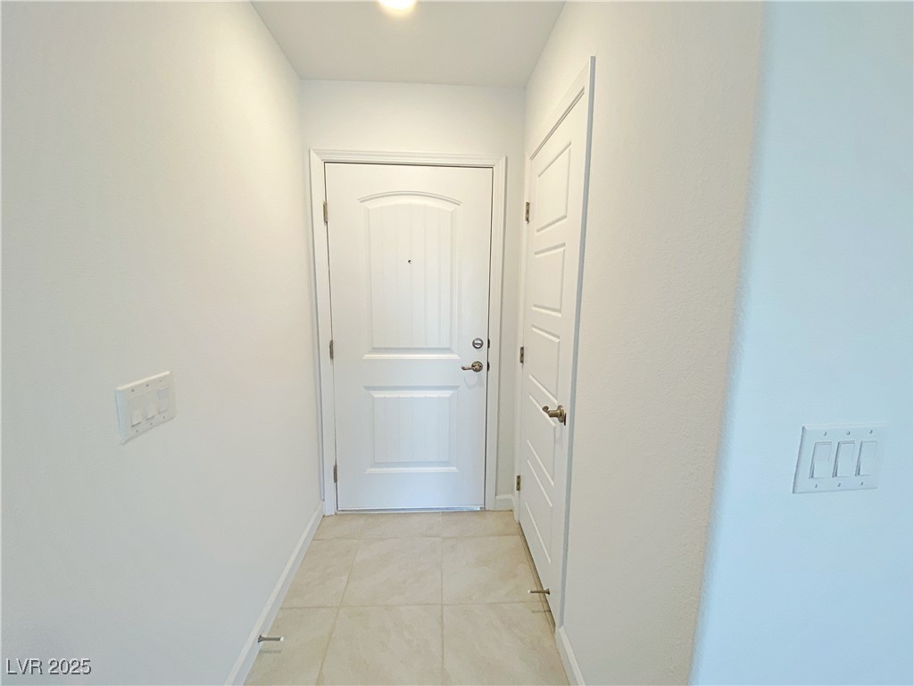 317 Bay Village Place Property Photo 3