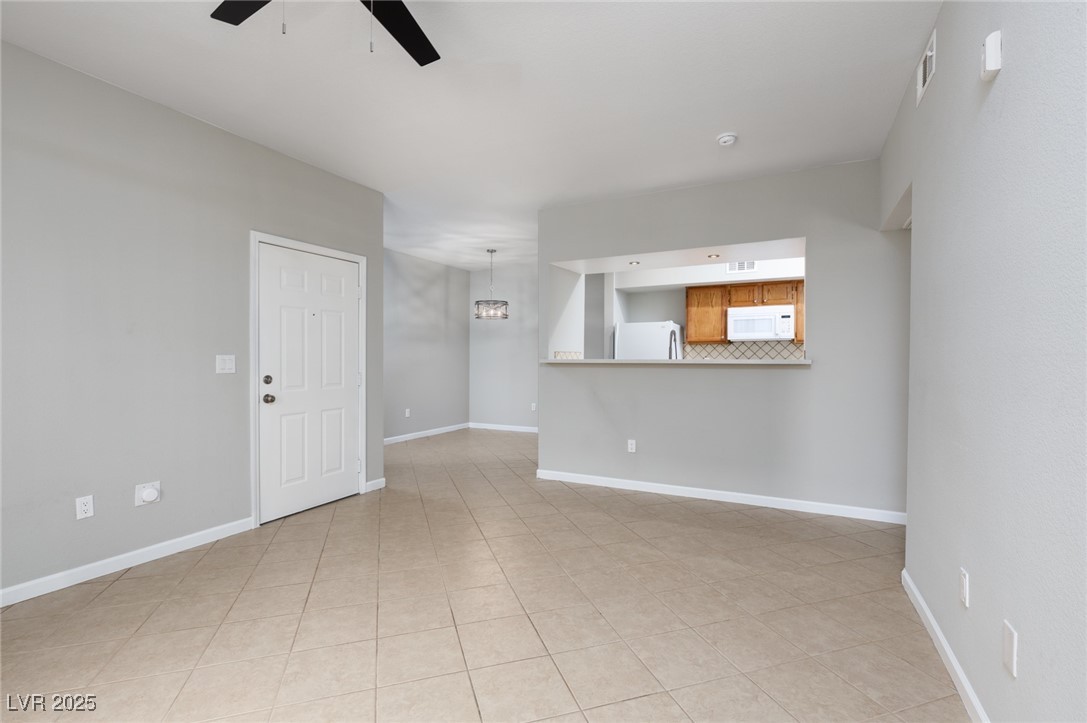 6650 West Warm Springs Road 1008 Property Photo 4