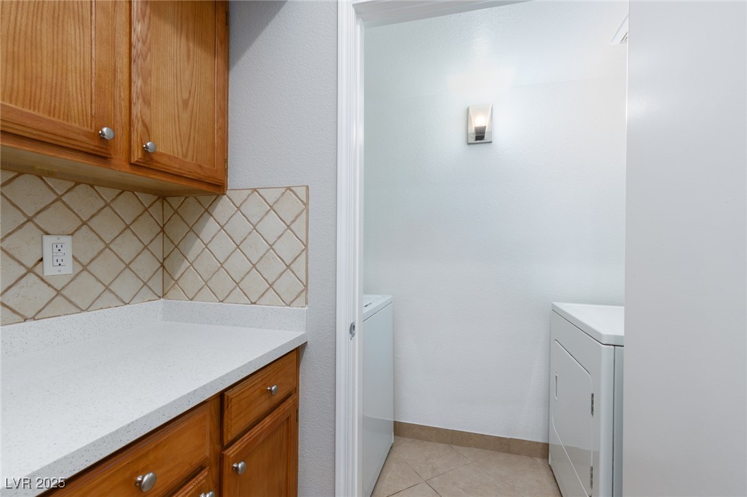 6650 West Warm Springs Road 1008 Property Photo 11