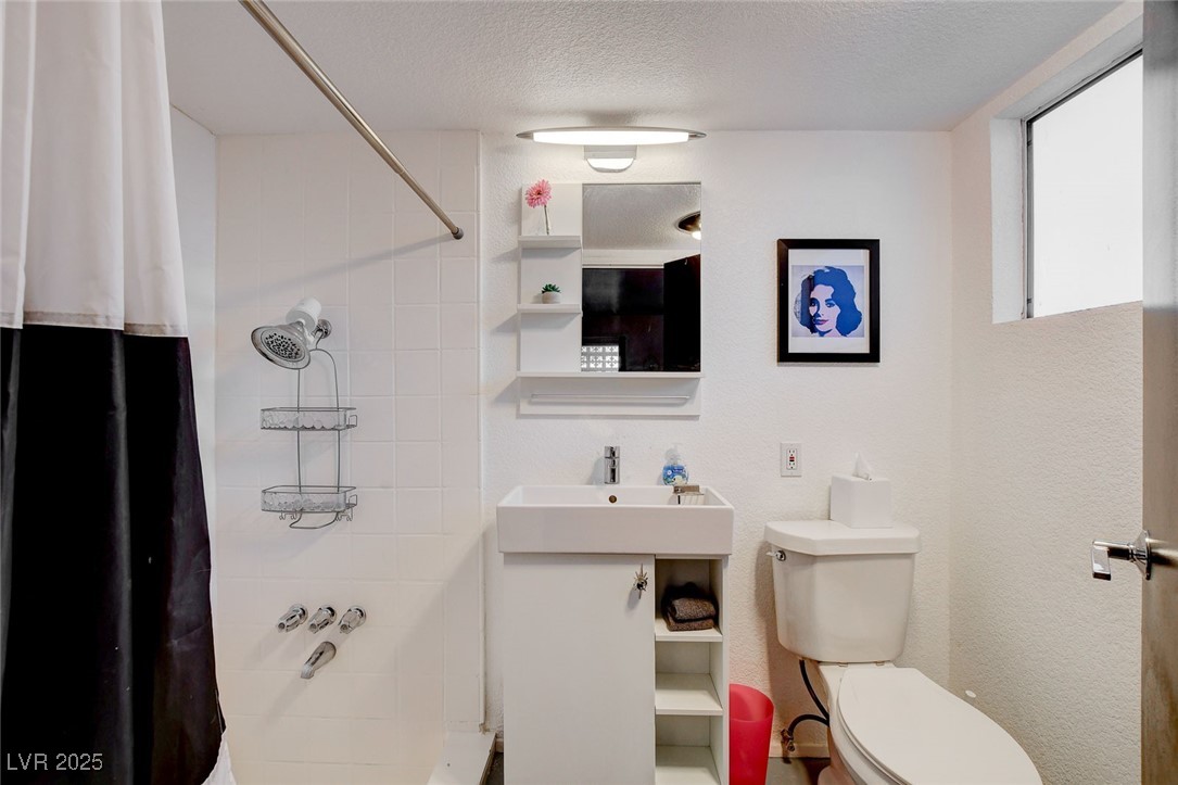 1558 Aztec Way Property Photo 43
