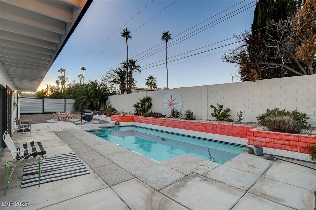 1558 Aztec Way Property Photo 45