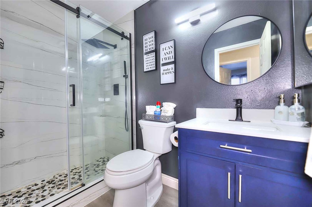 1574 Teardrop Street Property Photo 11