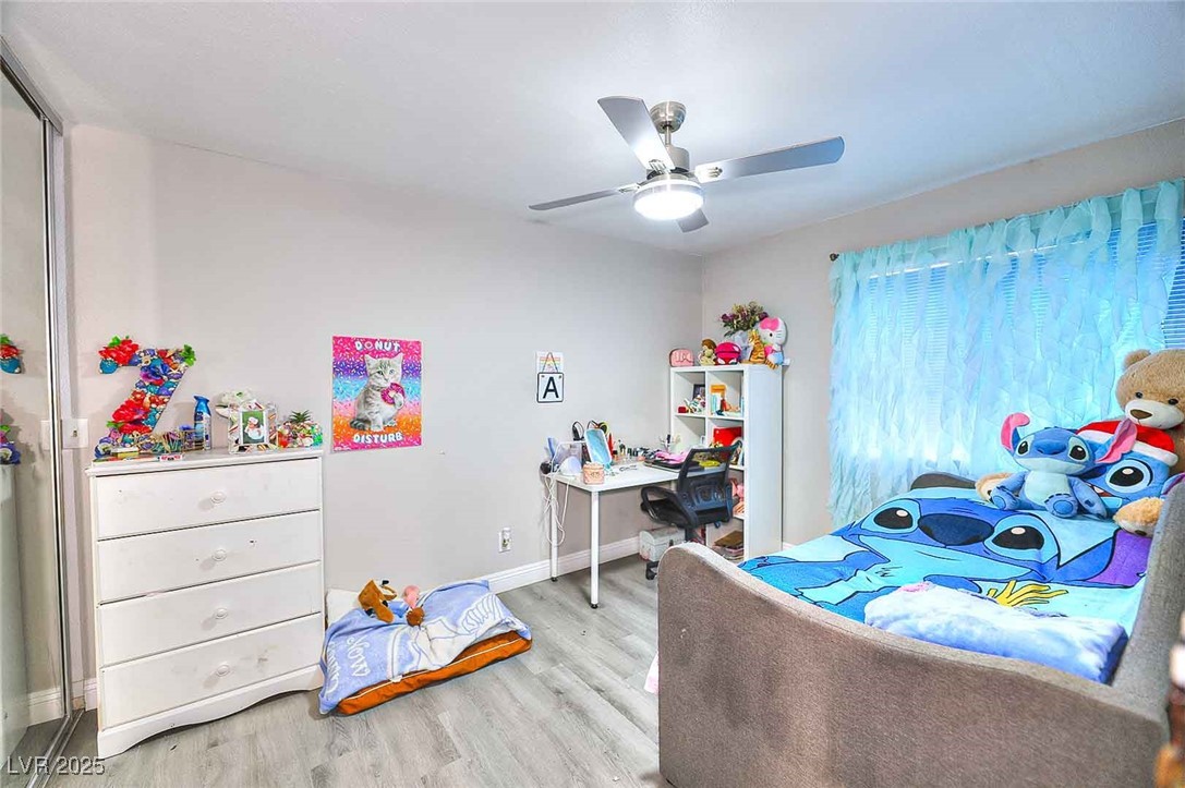 1574 Teardrop Street Property Photo 13