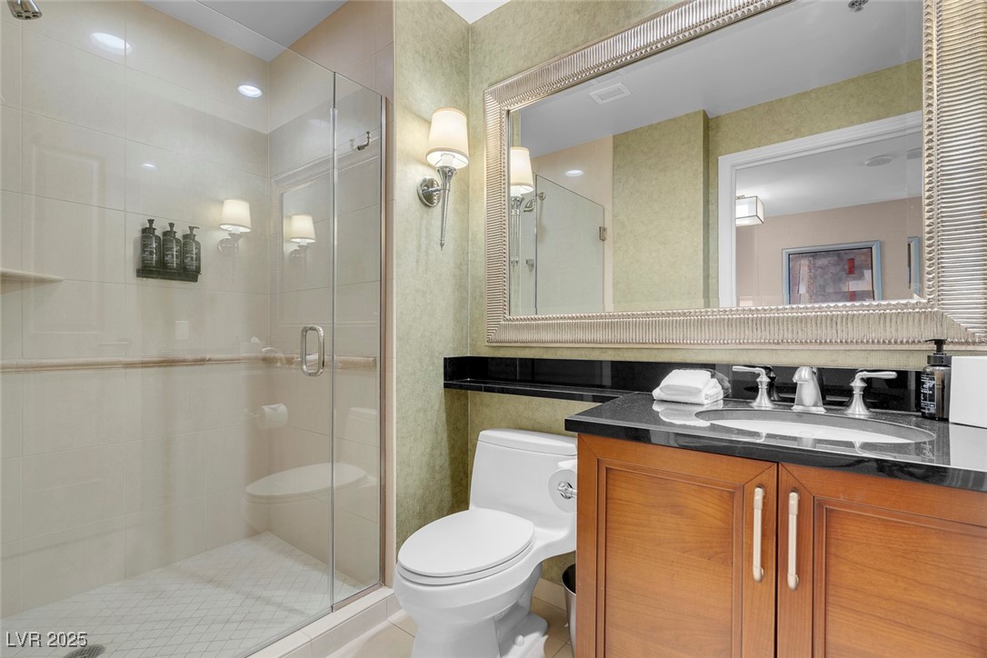 135 East Harmon Avenue 2501 Property Photo 15