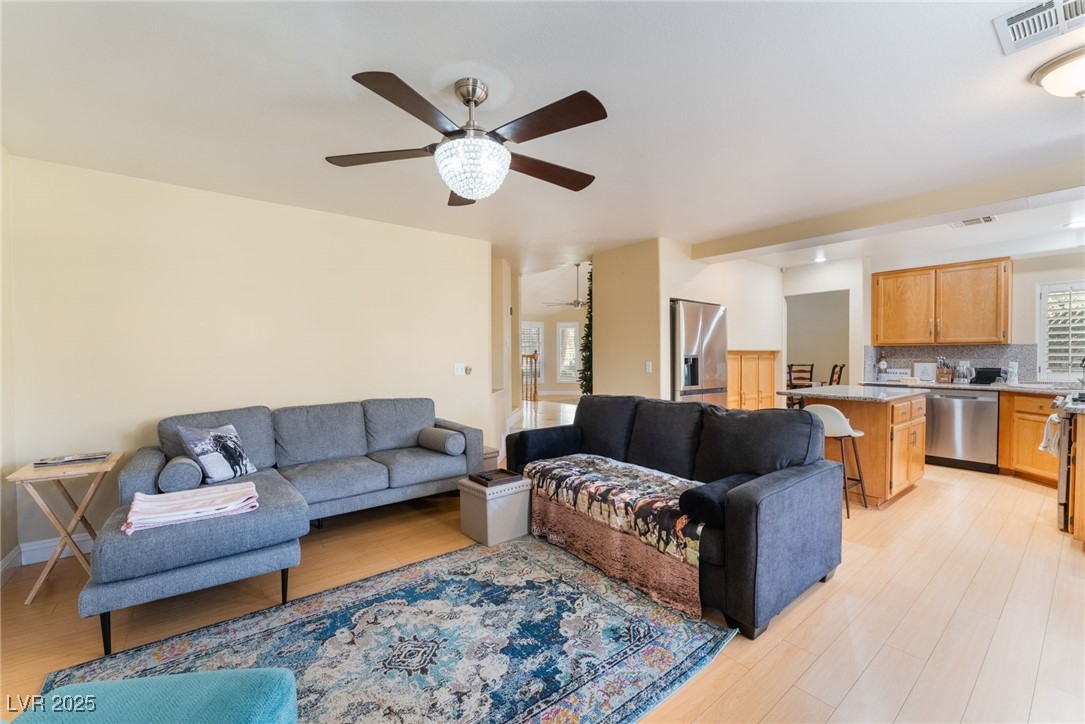 2112 Brighton Shore Street Property Photo 9