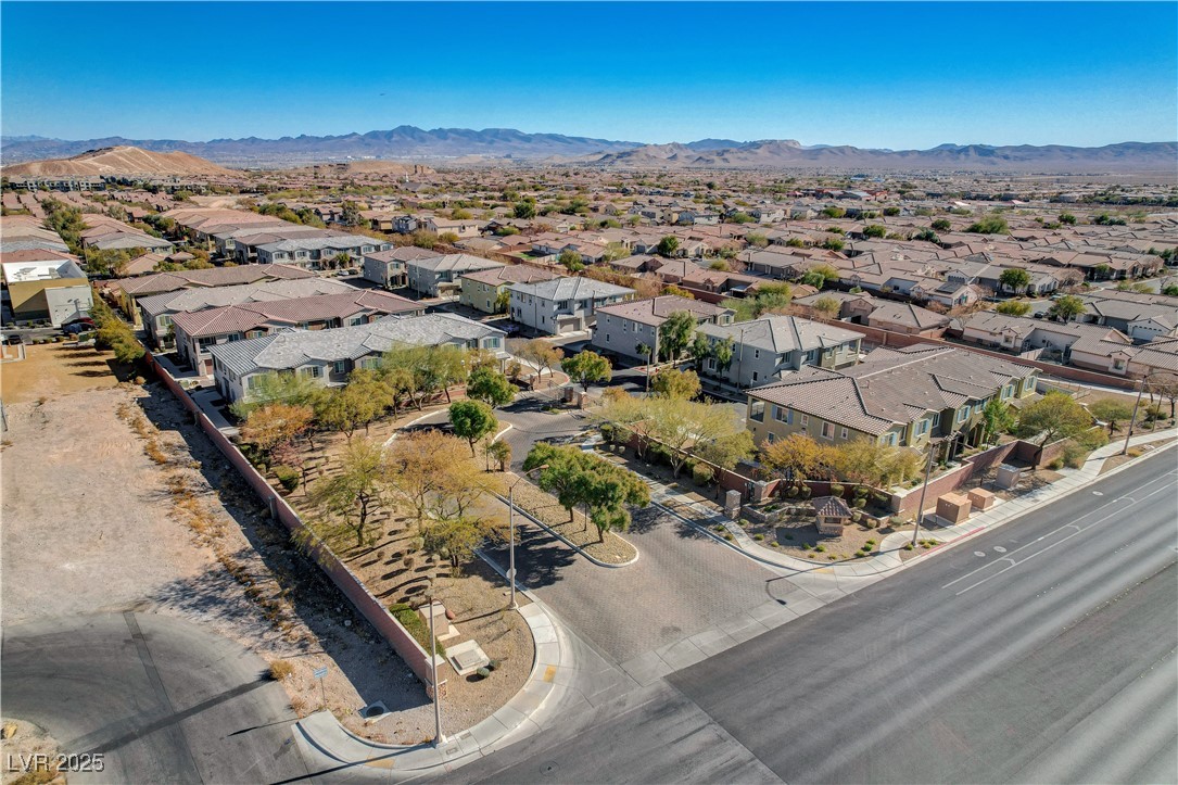 8486 Insignia Avenue 101 Property Photo 43