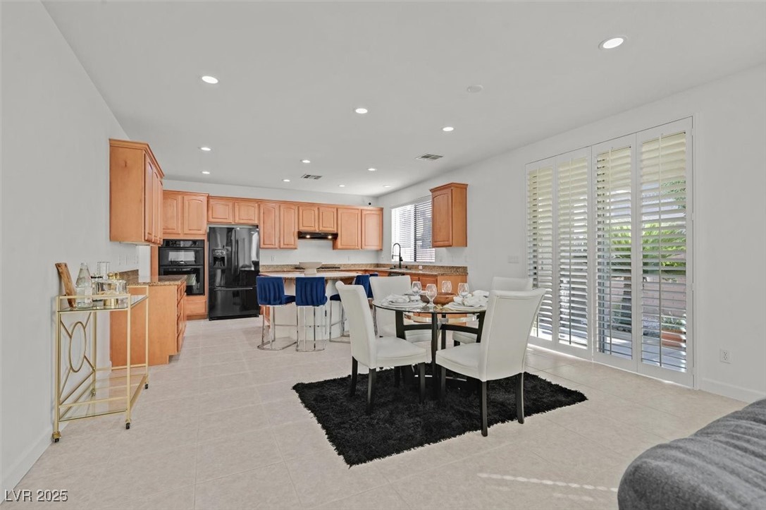 8212 Opal Falls Street Property Photo 6