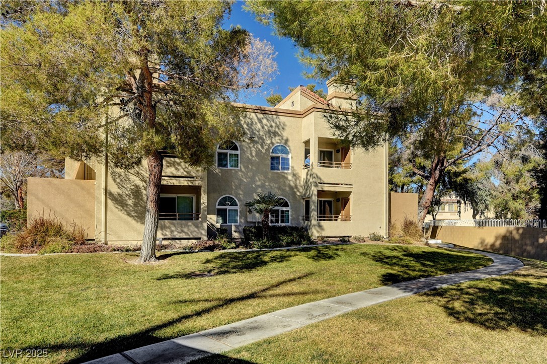 3145 East Flamingo Road 2122 Property Photo 3