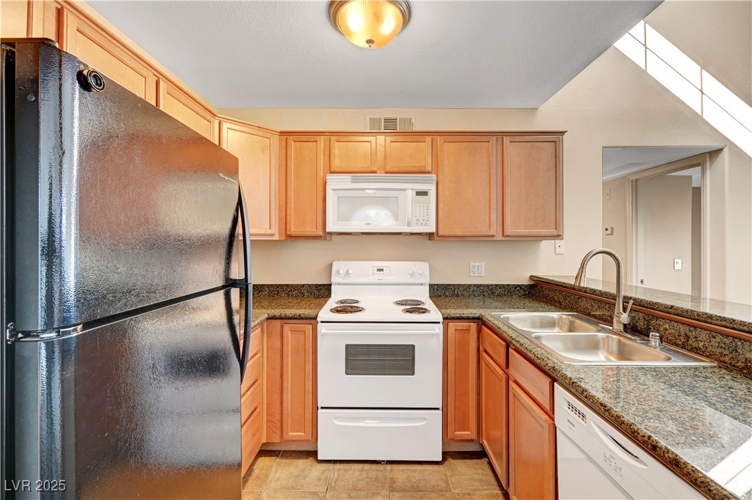 3145 East Flamingo Road 2122 Property Photo 14