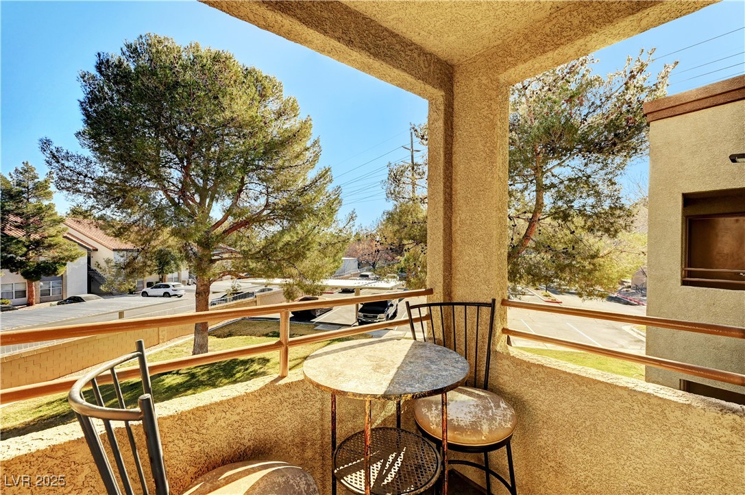 3145 East Flamingo Road 2122 Property Photo 19