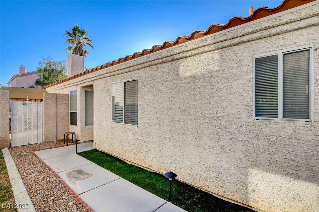 8113 Hercules Drive Property Photo 6