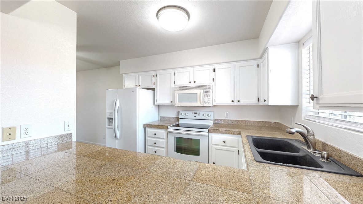 2725 South Nellis Boulevard 2197 Property Photo 6