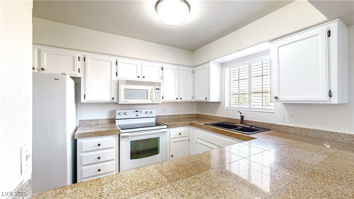 2725 South Nellis Boulevard 2197 Property Photo 7