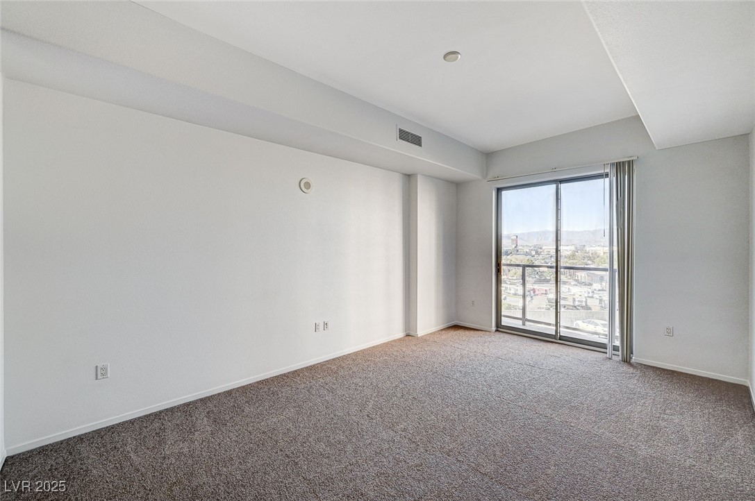 8255 South Las Vegas Bl Boulevard 718 Property Photo 7