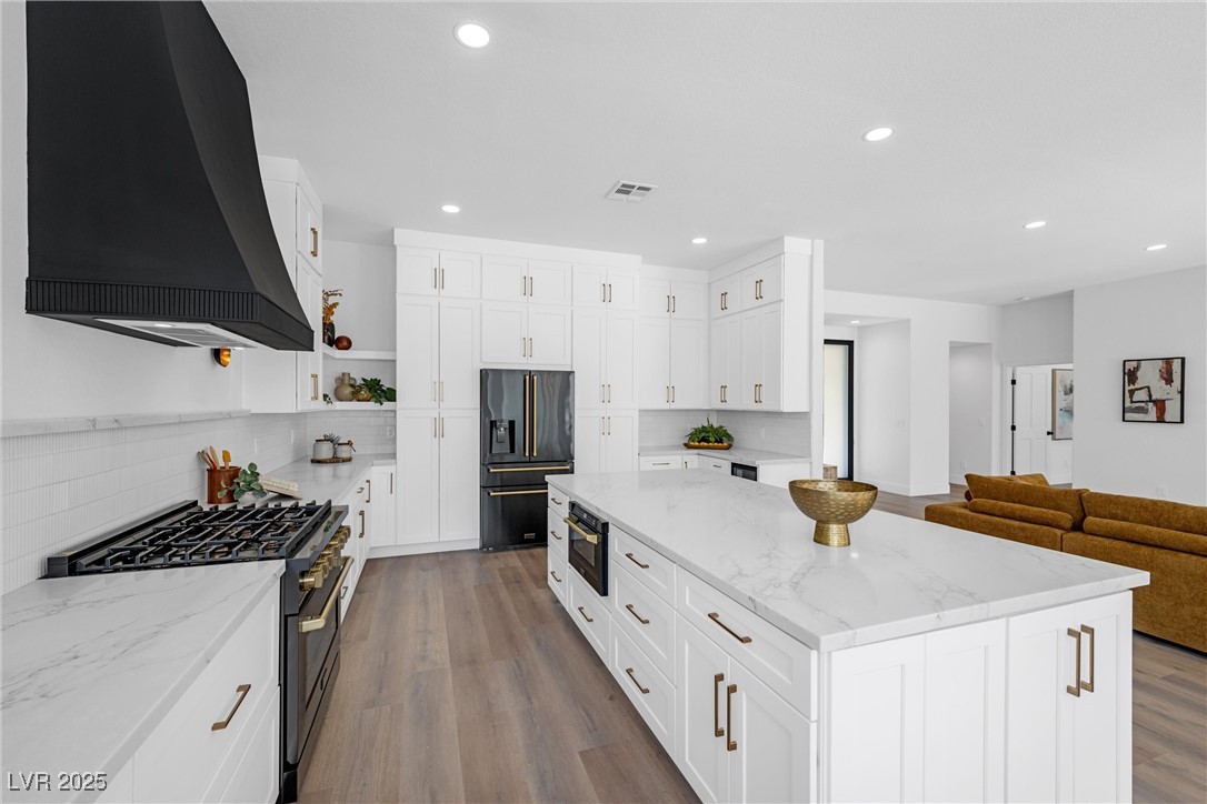 8924 Rainbow Ridge Drive Property Photo 12