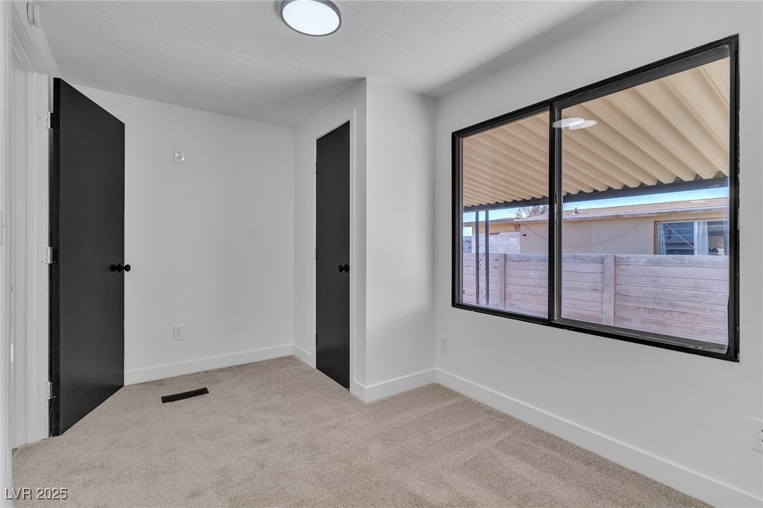 3020 Broadway Avenue Property Photo 7