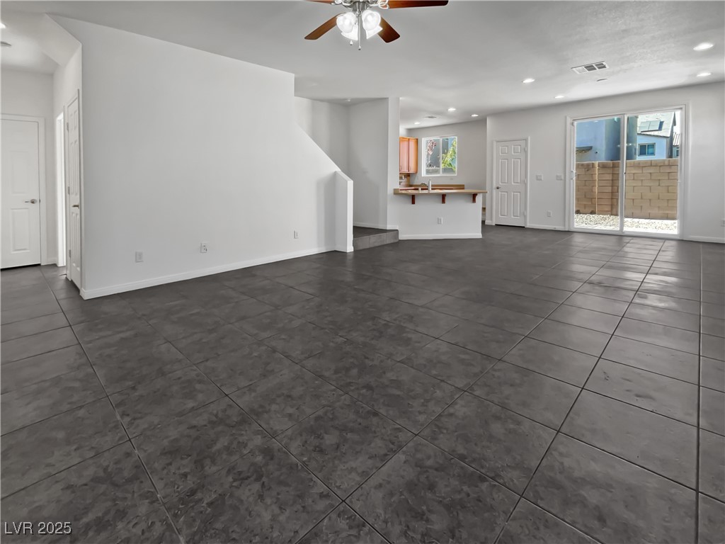 10375 Beallsville Street Property Photo 3