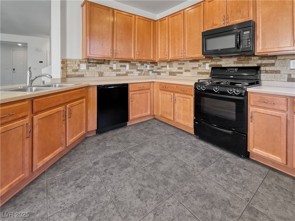 10375 Beallsville Street Property Photo 6