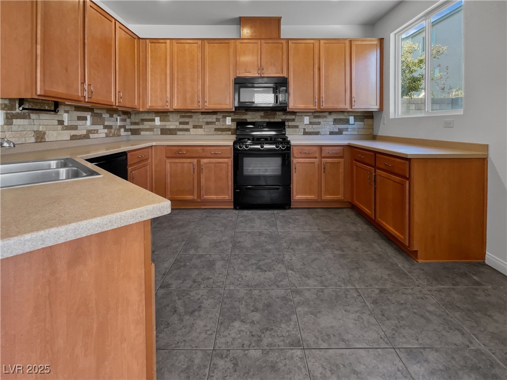 10375 Beallsville Street Property Photo 14