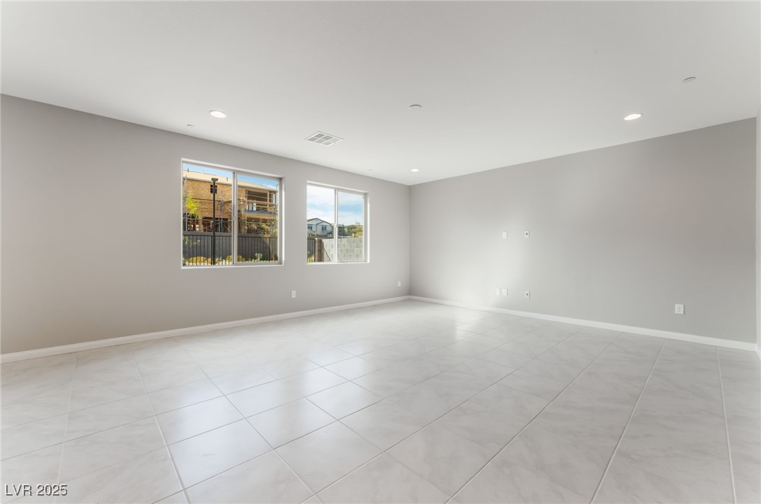 9247 Lunar Phase Street Property Photo 4