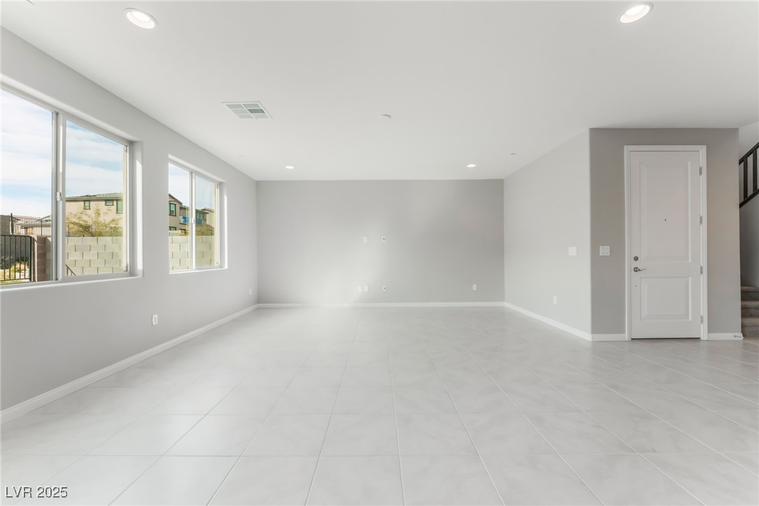 9247 Lunar Phase Street Property Photo 5