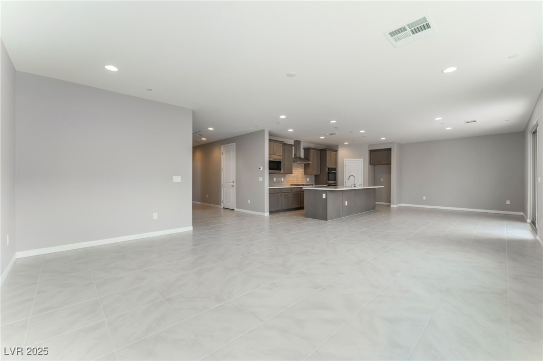 9247 Lunar Phase Street Property Photo 7