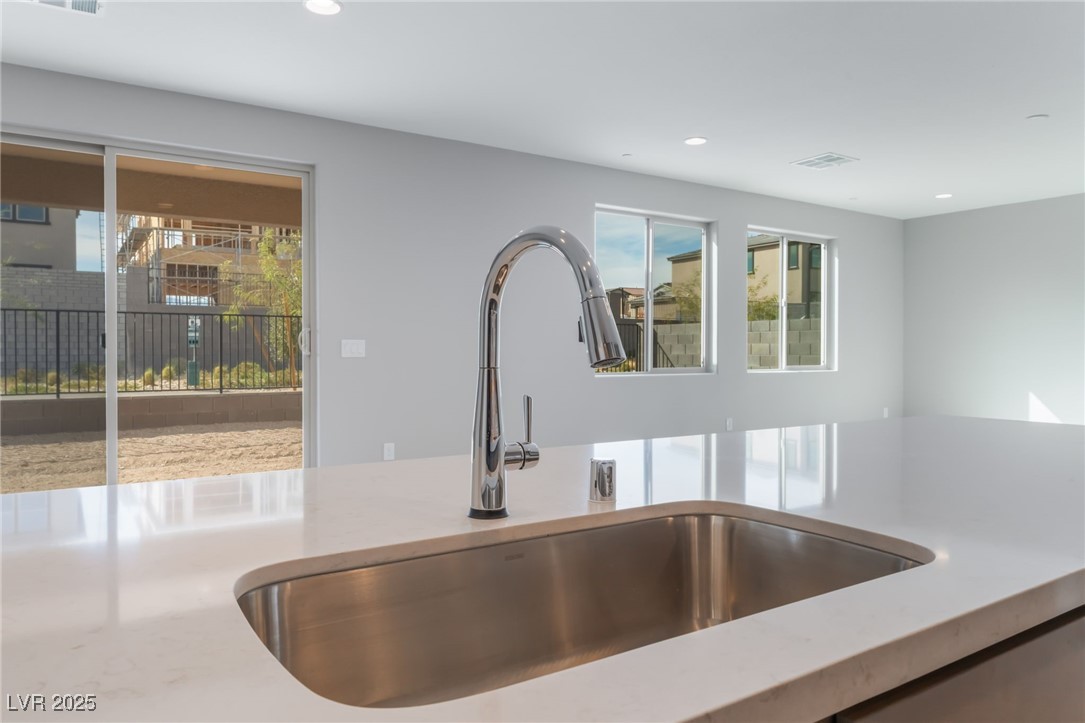9247 Lunar Phase Street Property Photo 14