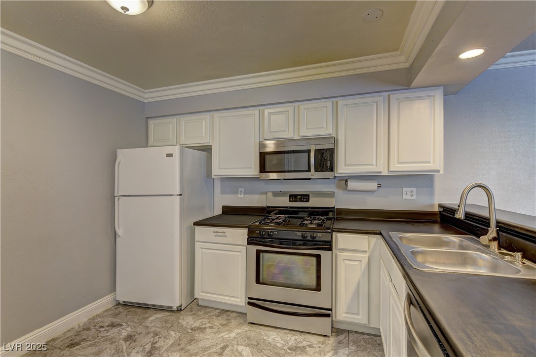4300 Tara Avenue A(1) Property Photo 4