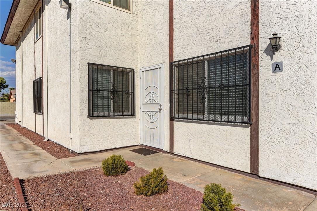 4300 Tara Avenue A(1) Property Photo 7