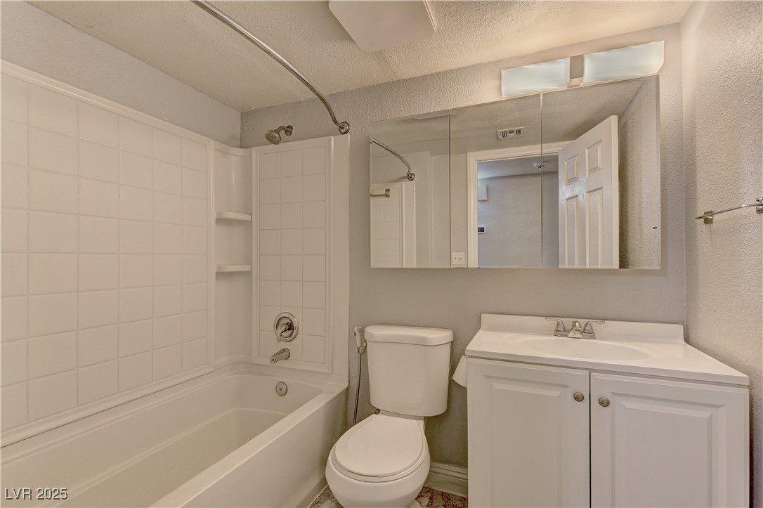 4300 Tara Avenue A(1) Property Photo 11