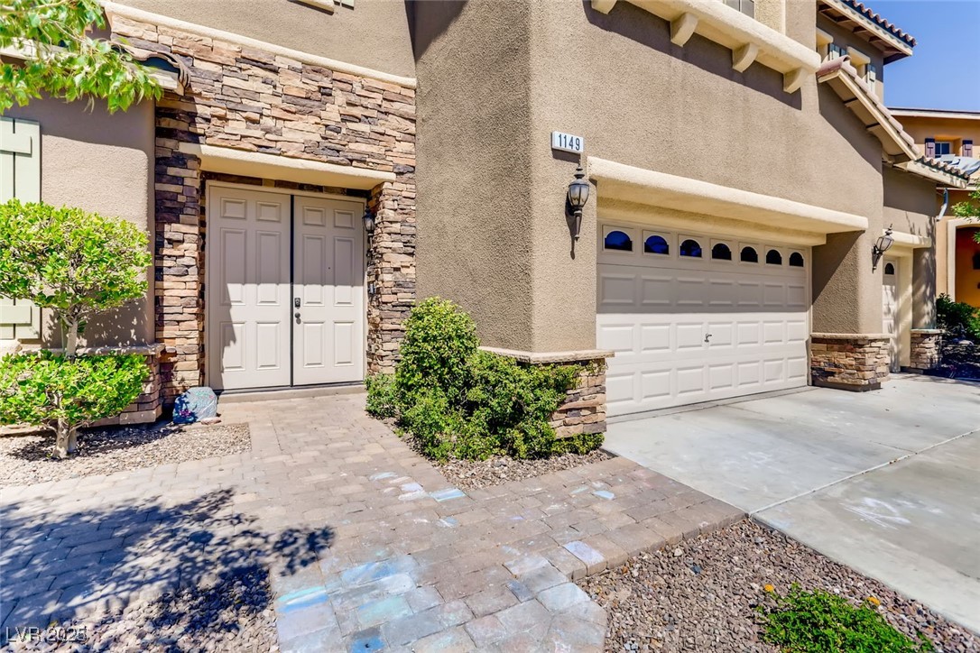 1149 Jerez Court Property Photo 3