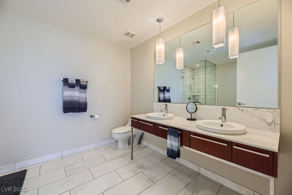 4471 Dean Martin Drive 1002 Property Photo 11