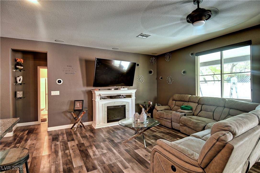 3439 Midnight Shadows Way Property Photo 5