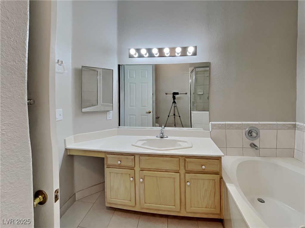 2975 Bluegrass Lane 422 Property Photo 11