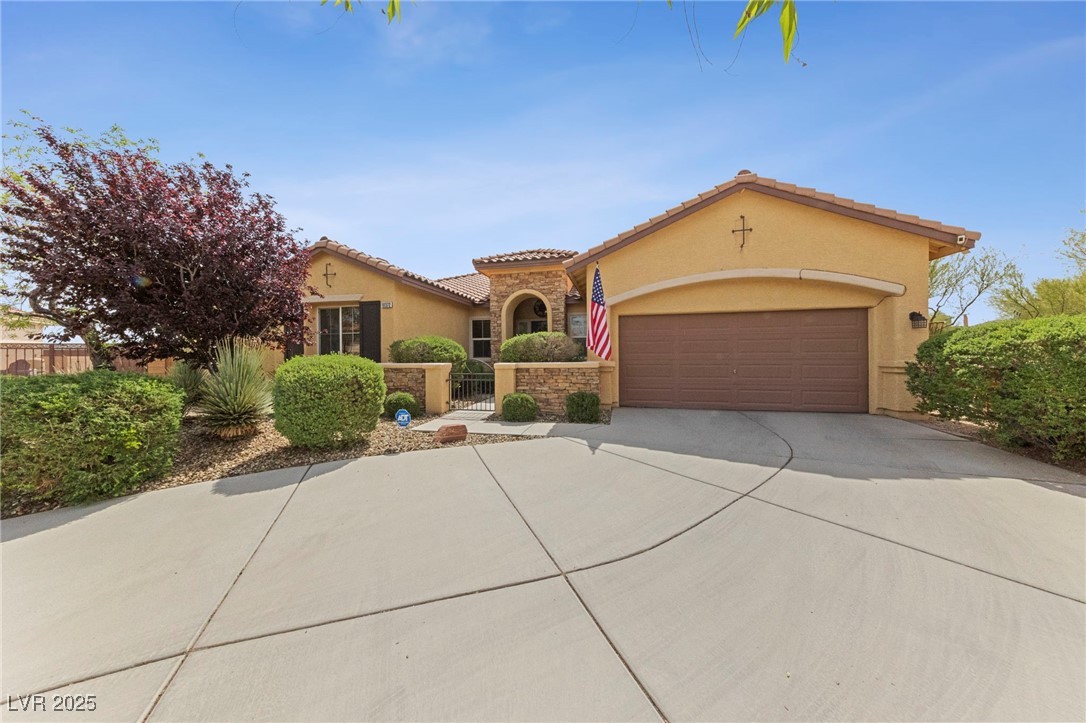 10372 Hawks Wing Street Property Photo 2