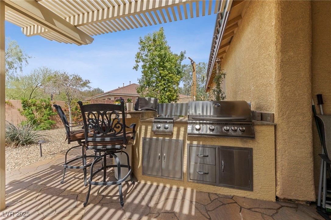 10372 Hawks Wing Street Property Photo 8
