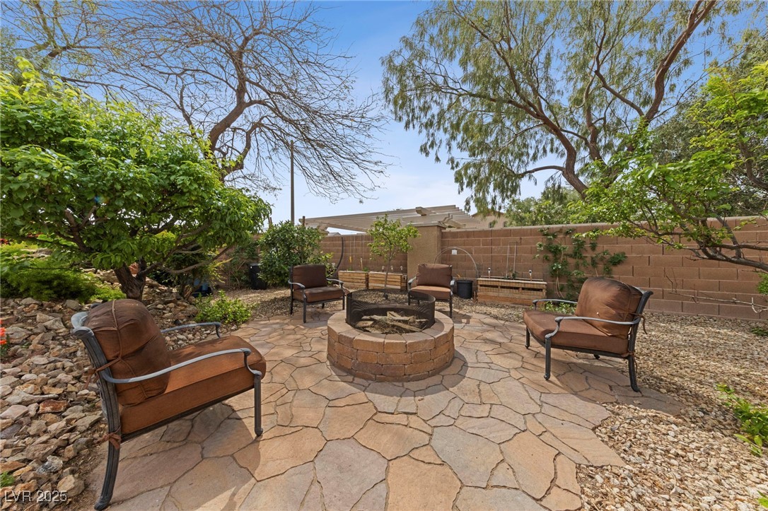 10372 Hawks Wing Street Property Photo 9