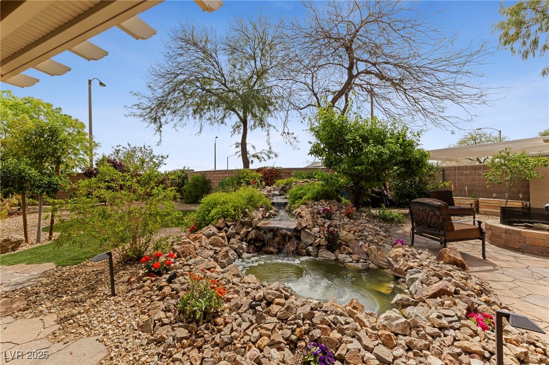 10372 Hawks Wing Street Property Photo 10