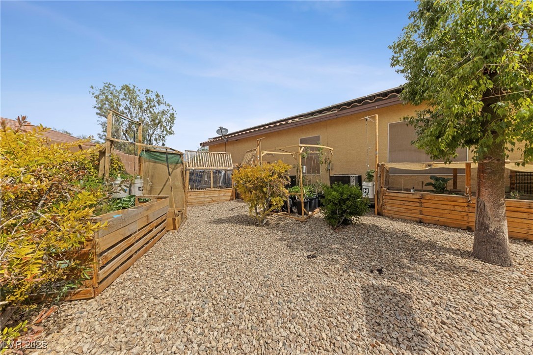10372 Hawks Wing Street Property Photo 19