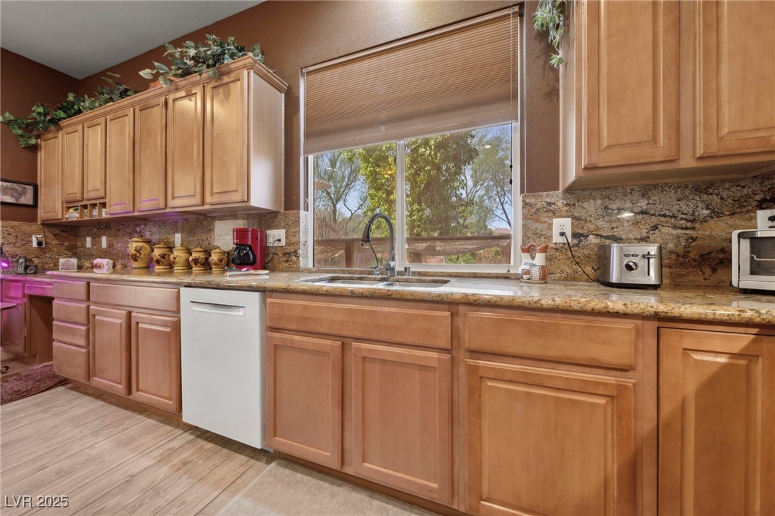 10372 Hawks Wing Street Property Photo 36