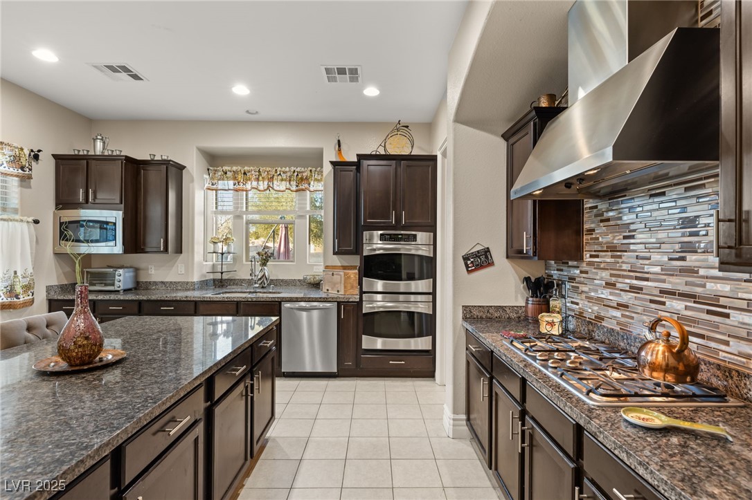 7670 Frittata Avenue Property Photo 8