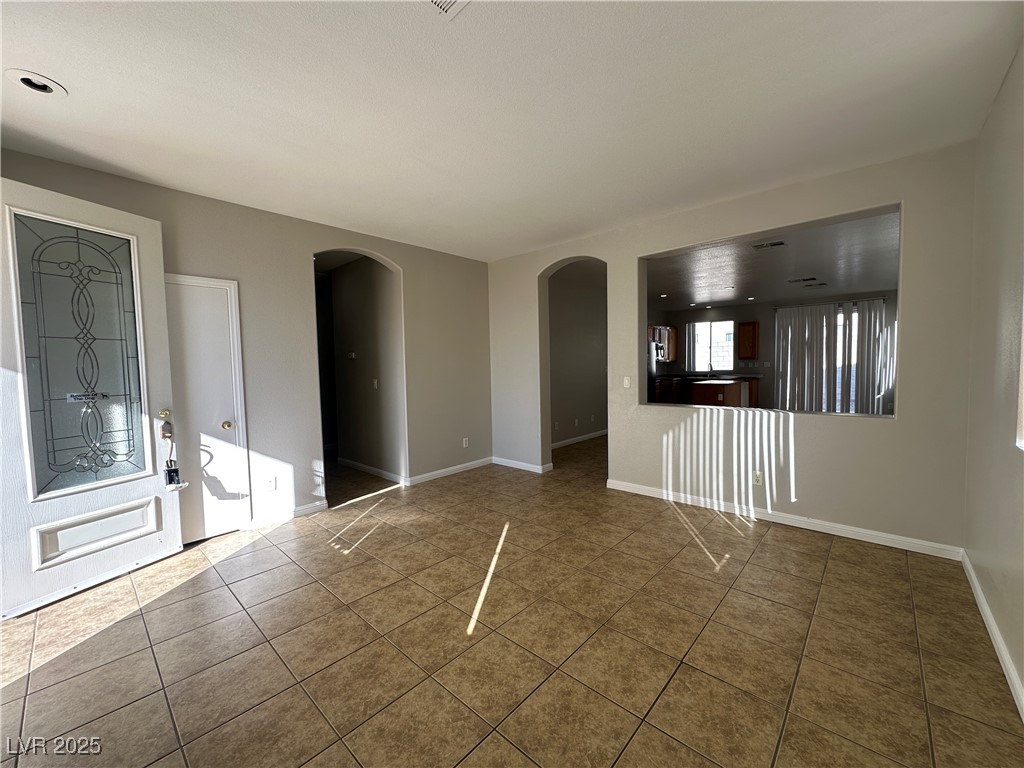 9838 Shadow Grove Avenue Property Photo 4