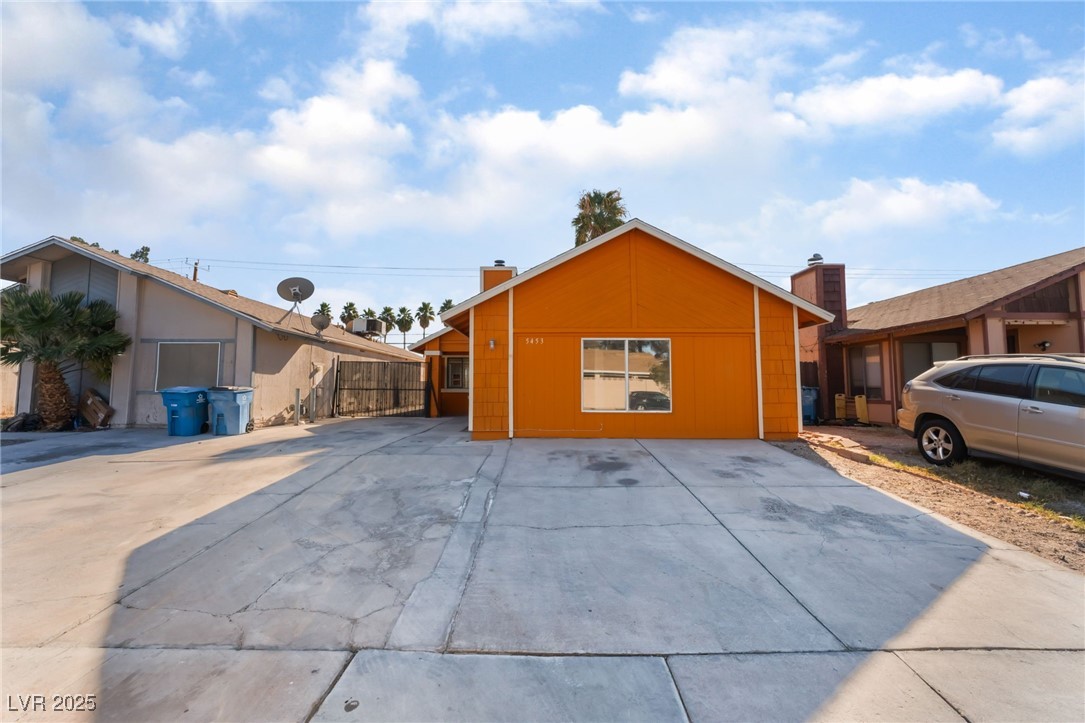 5453 Requa Avenue Property Photo 2