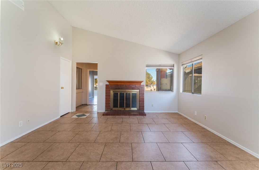 5453 Requa Avenue Property Photo 9