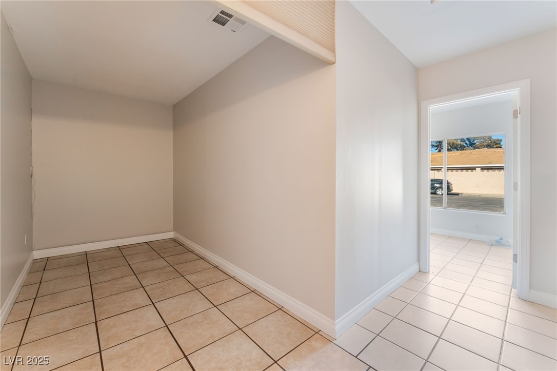 5453 Requa Avenue Property Photo 25