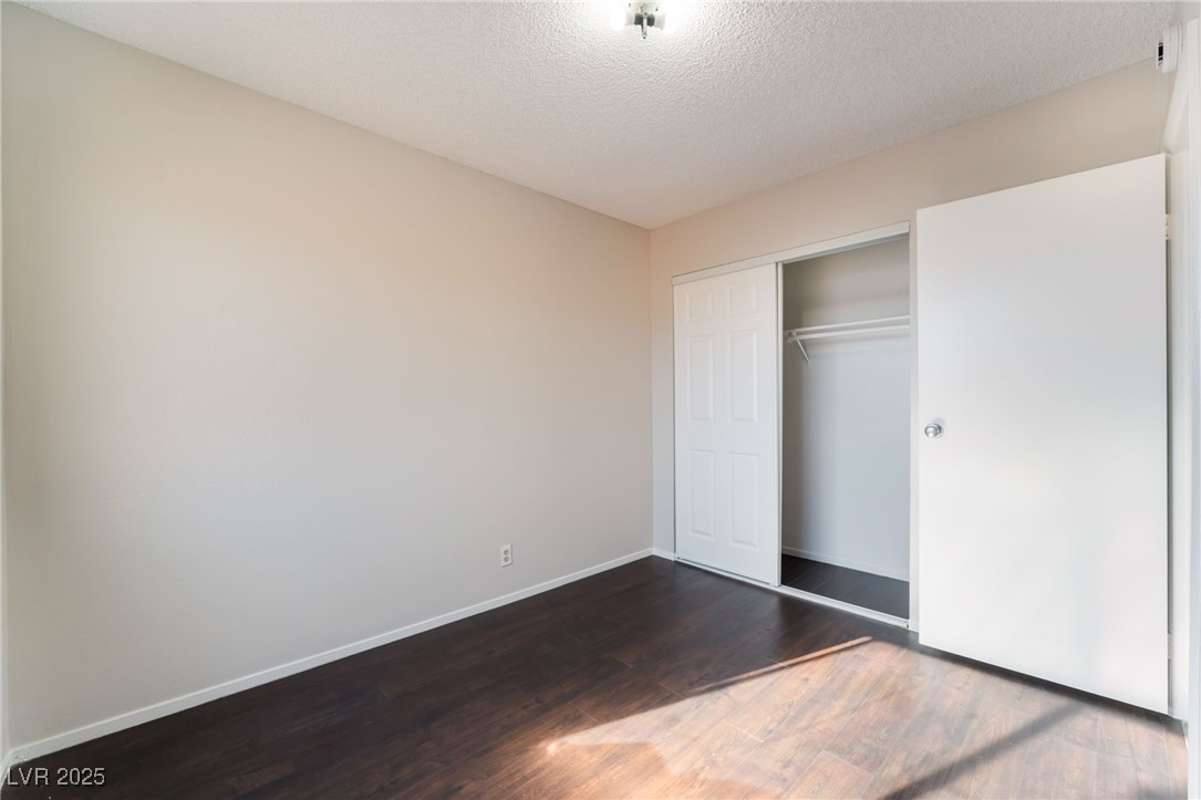 5453 Requa Avenue Property Photo 39