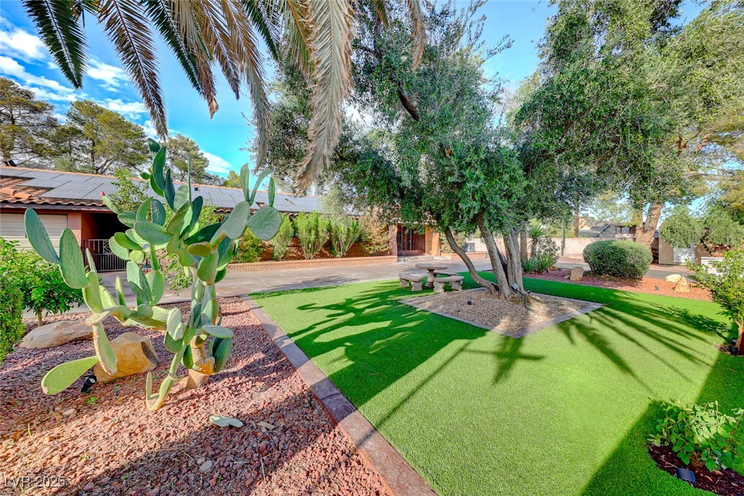 6640 Palmyra Avenue Property Photo 4