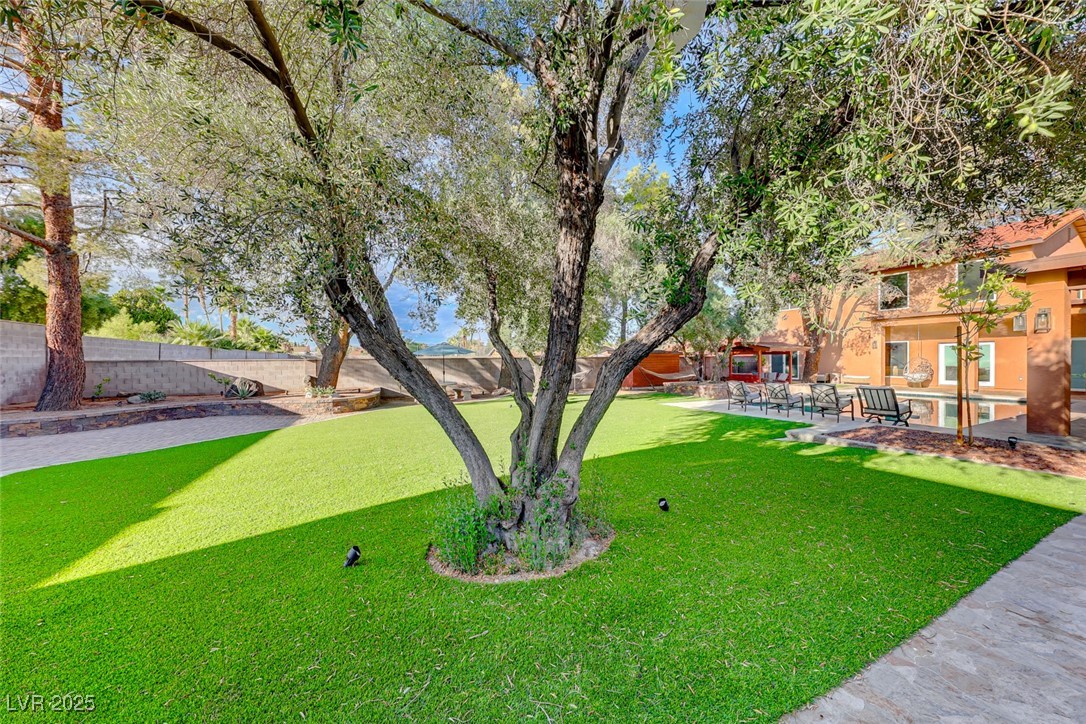 6640 Palmyra Avenue Property Photo 25
