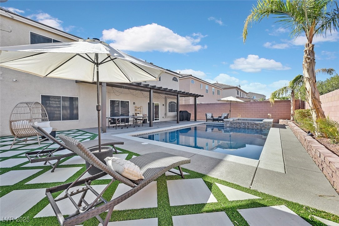 6456 Grande River Court Property Photo 2